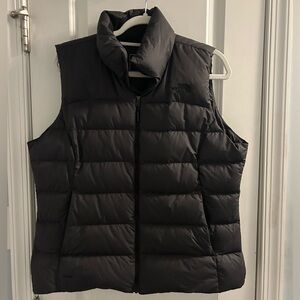 Women’s North Face Puffer Vest